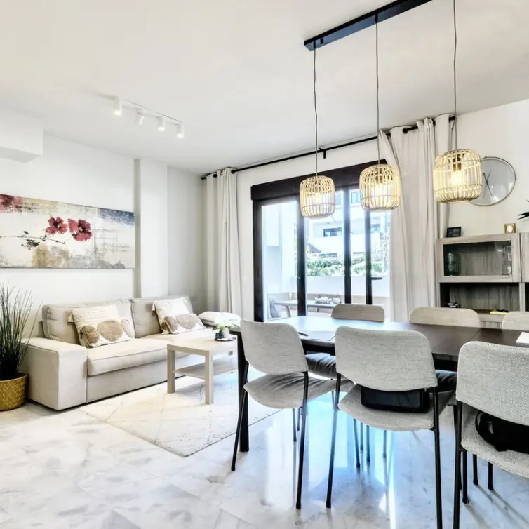 Long-term rent of townhouse in Riviera del Sol