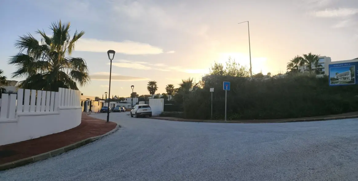 Продажа  жилого участка в Mijas 3