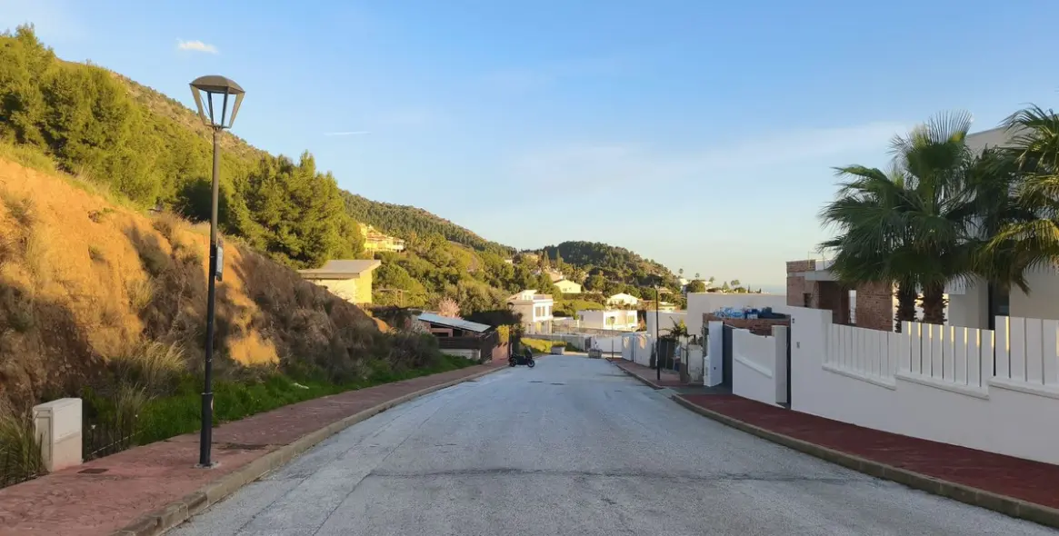 Продажа  жилого участка в Mijas 8