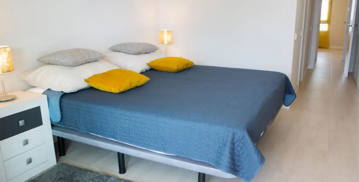 Sale of ground floor apartment in Estepona 10