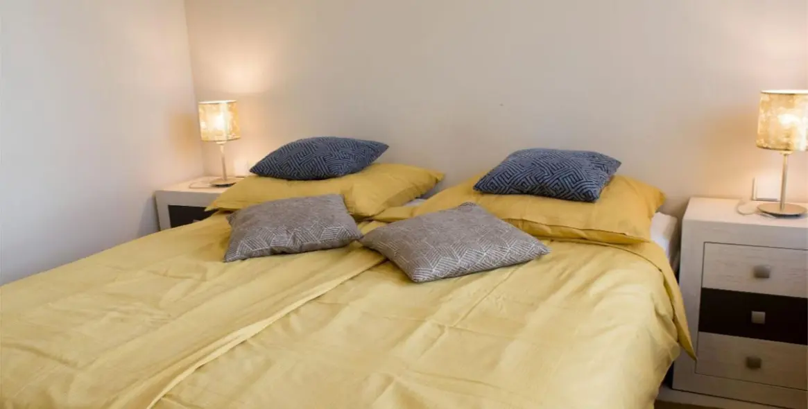 Sale of ground floor apartment in Estepona 11