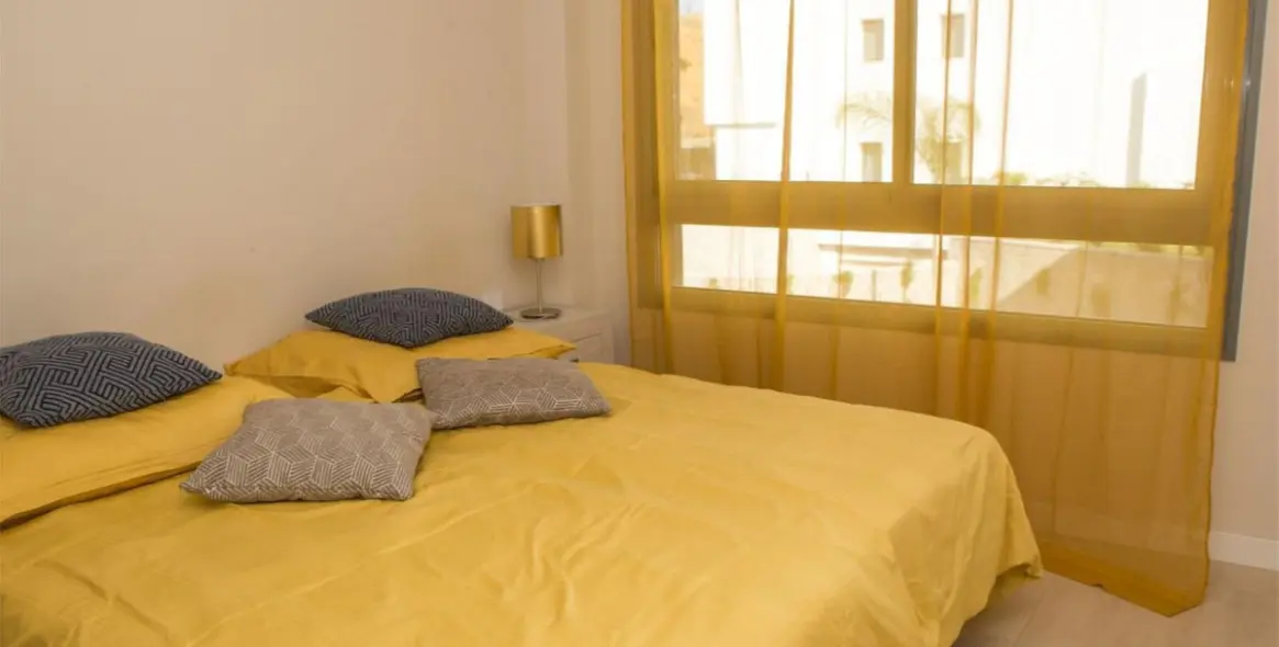 Sale of ground floor apartment in Estepona 12