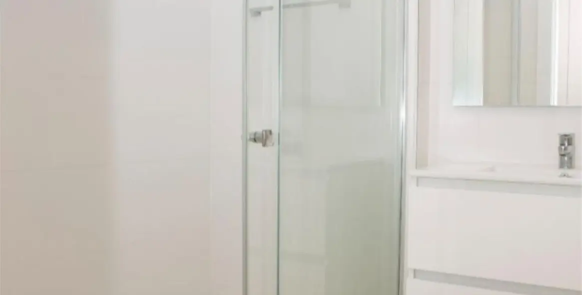 Sale of ground floor apartment in Estepona 13