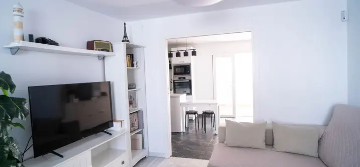 Venta de casa pareada en Las Lagunas 0