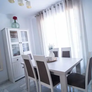 Venta de casa pareada en Las Lagunas