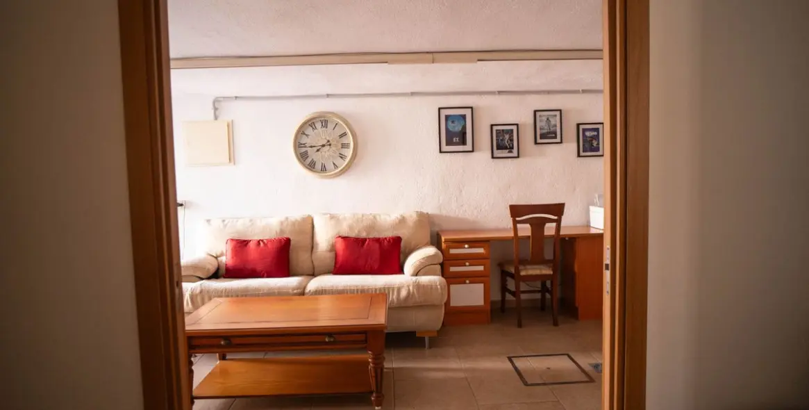 Sale of semi-detached house in Las Lagunas 26