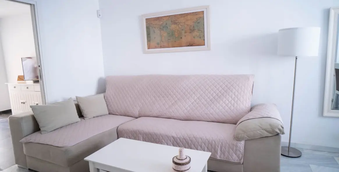 Sale of semi-detached house in Las Lagunas 39