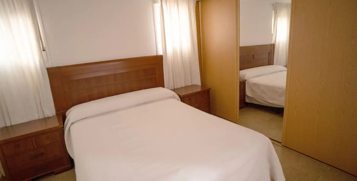 Sale of semi-detached house in Las Lagunas 46