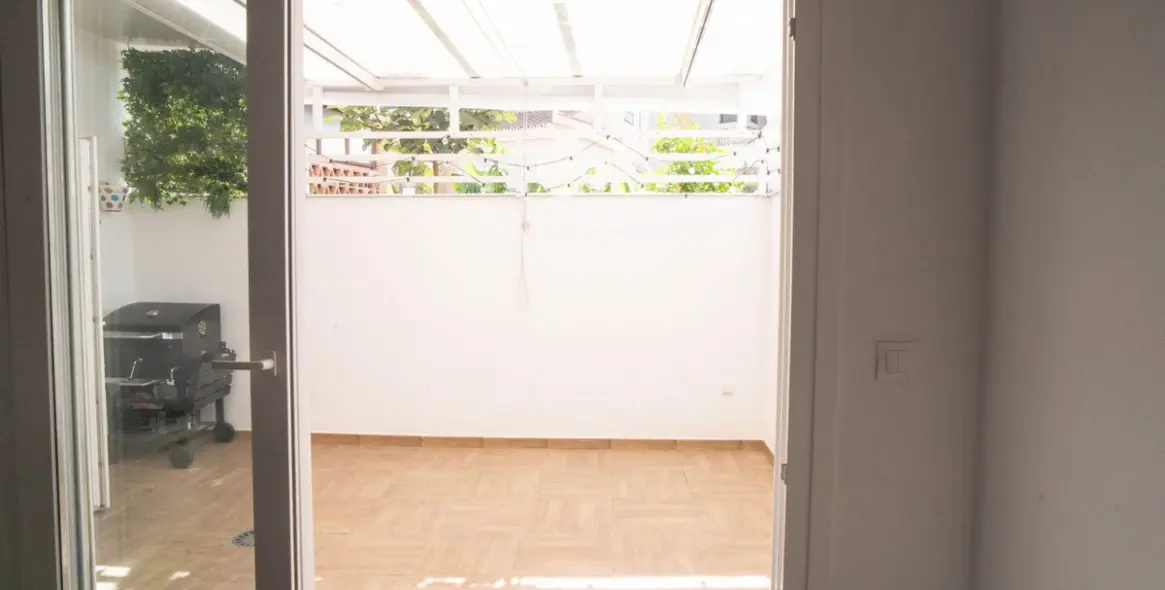 Sale of semi-detached house in Las Lagunas 60