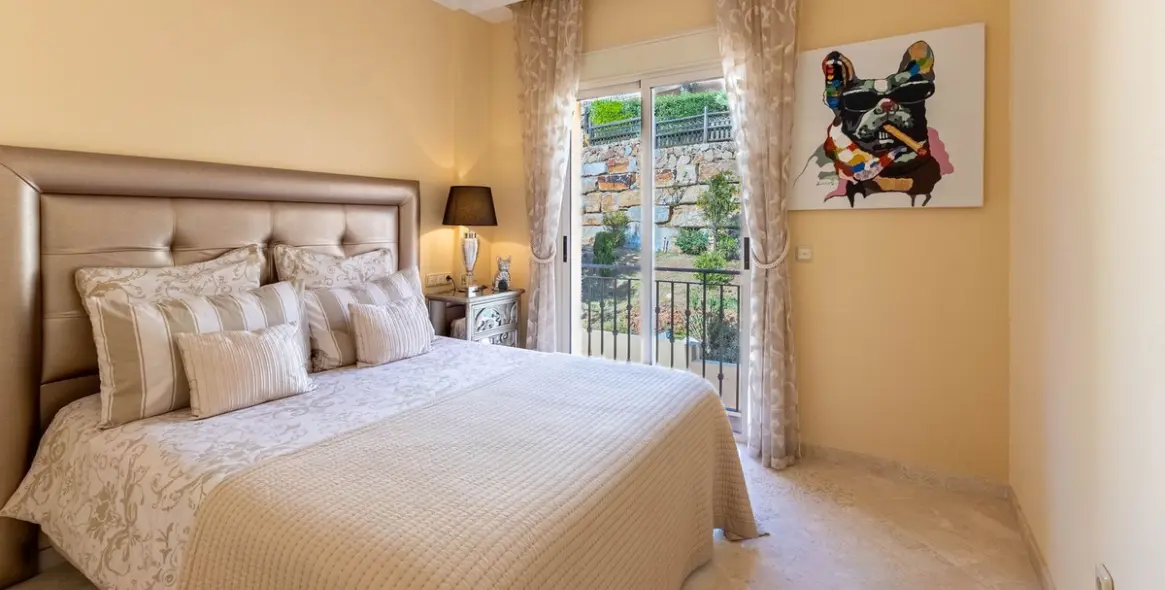 Sale of duplex in La Mairena 24