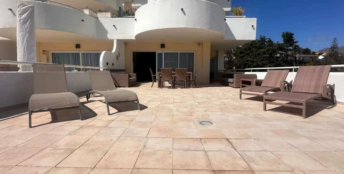 Sale of ground floor apartment in Estepona 4