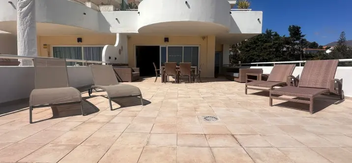 Sale of ground floor apartment in Estepona 3