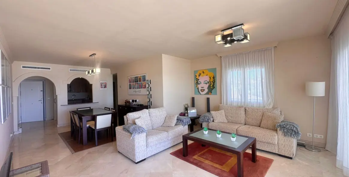 Sale of ground floor apartment in Estepona 13