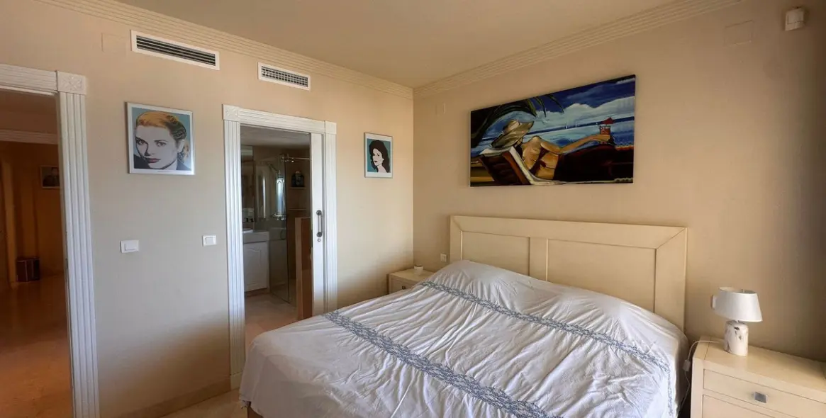 Sale of ground floor apartment in Estepona 17