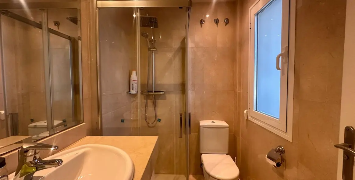 Sale of ground floor apartment in Estepona 19