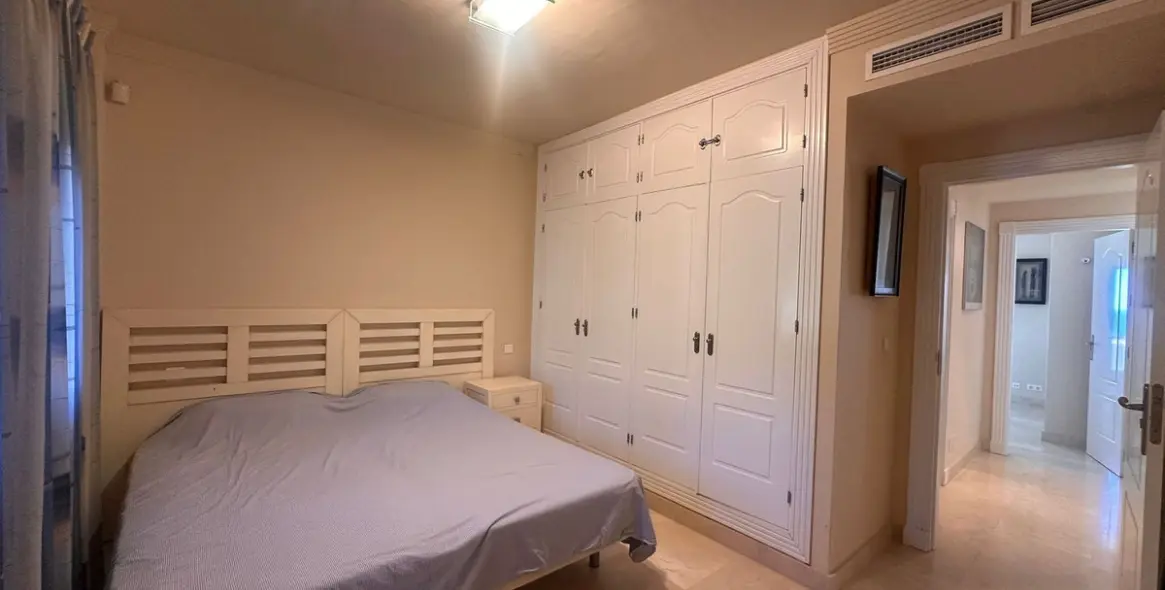 Sale of ground floor apartment in Estepona 20