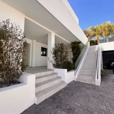 Продажа  отдельно стоящей виллы в El Chaparral