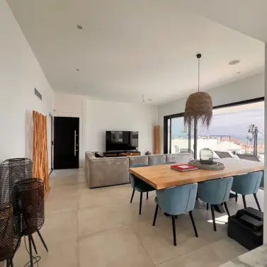 Продажа  отдельно стоящей виллы в El Chaparral