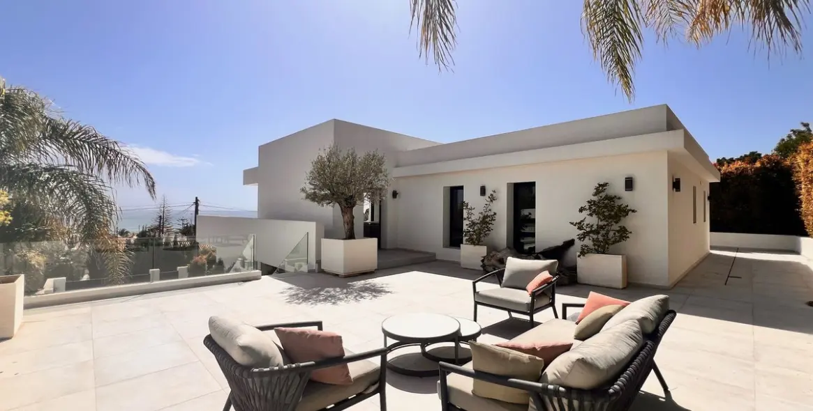 Продажа  отдельно стоящей виллы в El Chaparral 16