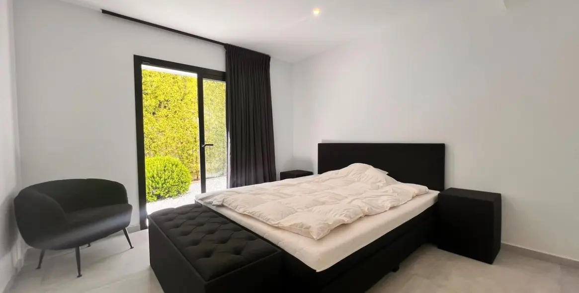 Продажа  отдельно стоящей виллы в El Chaparral 24