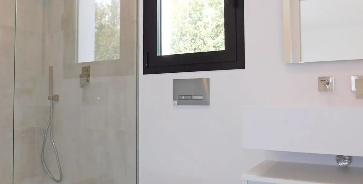 Продажа  отдельно стоящей виллы в El Chaparral 34