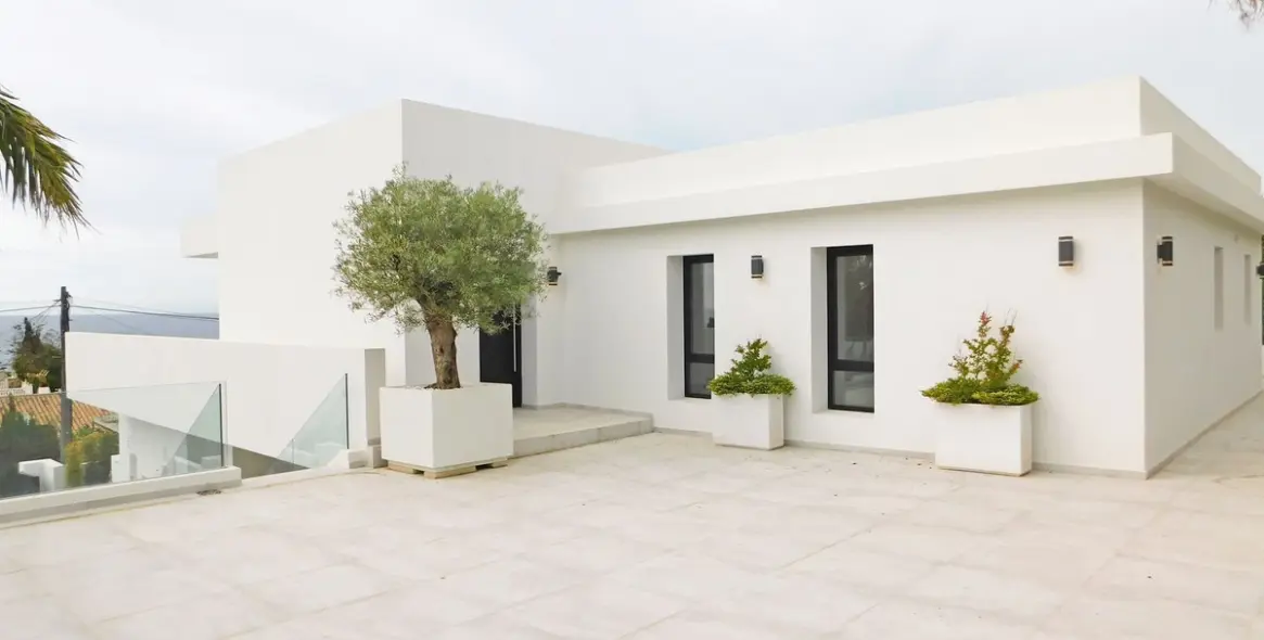 Продажа  отдельно стоящей виллы в El Chaparral 37