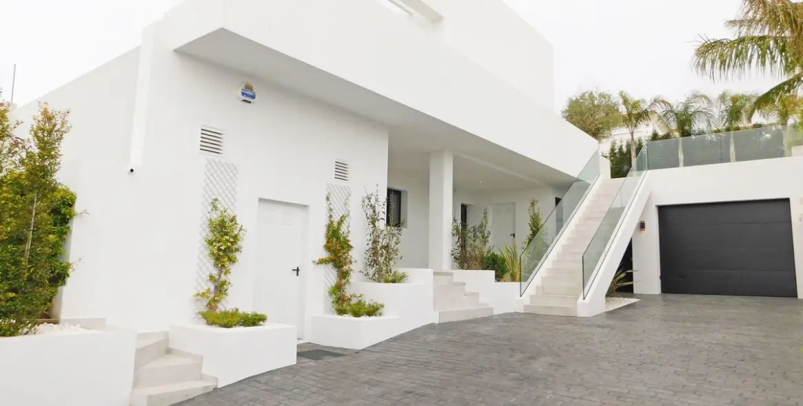 Продажа  отдельно стоящей виллы в El Chaparral 43