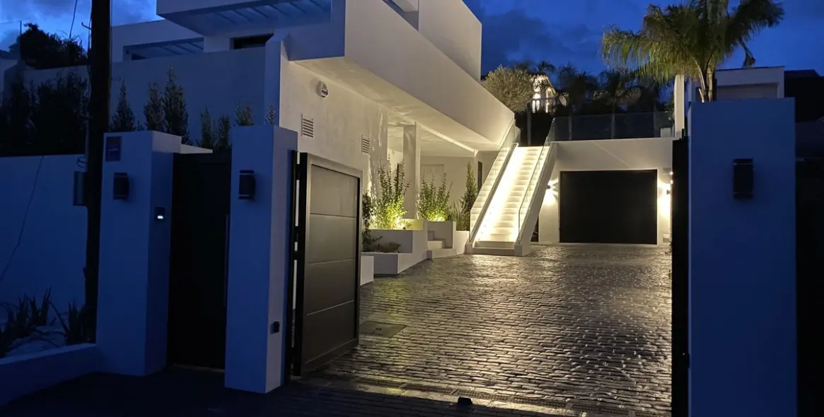 Продажа  отдельно стоящей виллы в El Chaparral 45