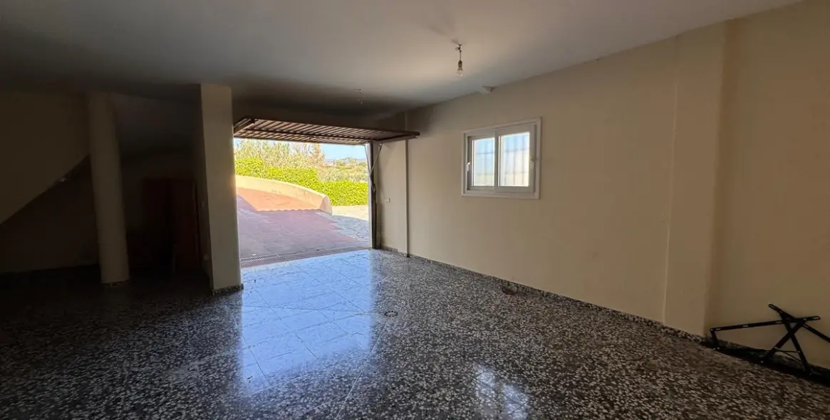 Sale of detached villa in Estepona 20