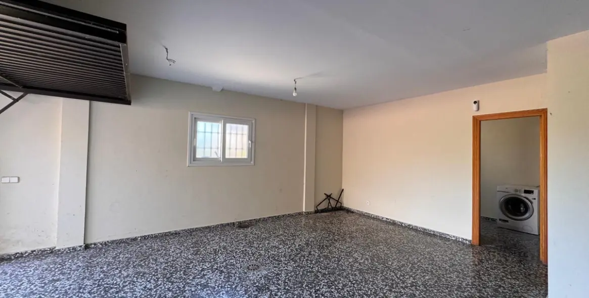 Продажа  отдельно стоящей виллы в Estepona 21