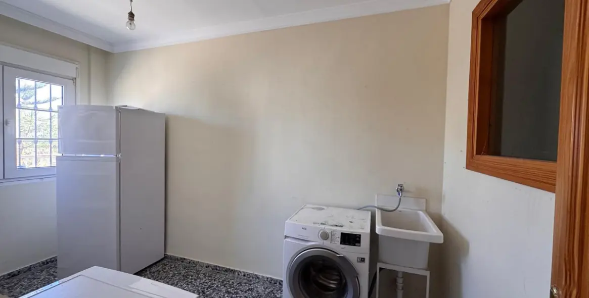 Продажа  отдельно стоящей виллы в Estepona 22