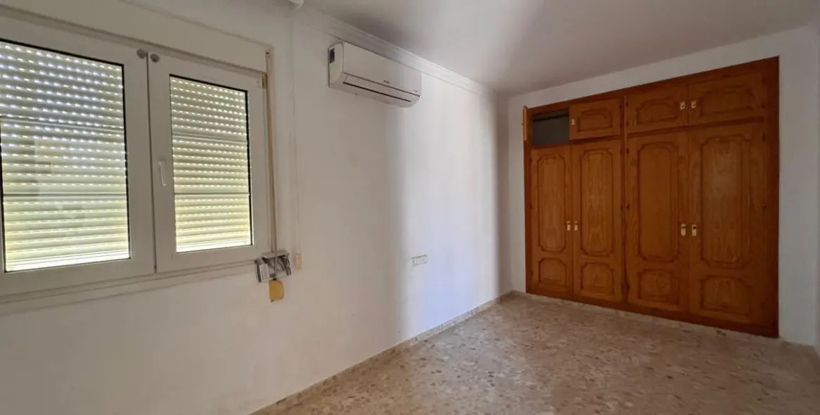 Продажа  отдельно стоящей виллы в Estepona 29