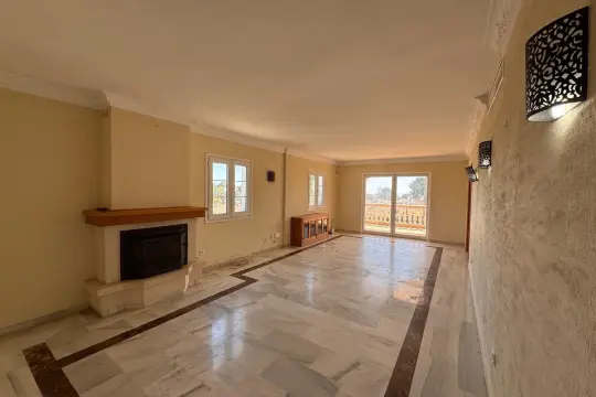 Image 7 thumb