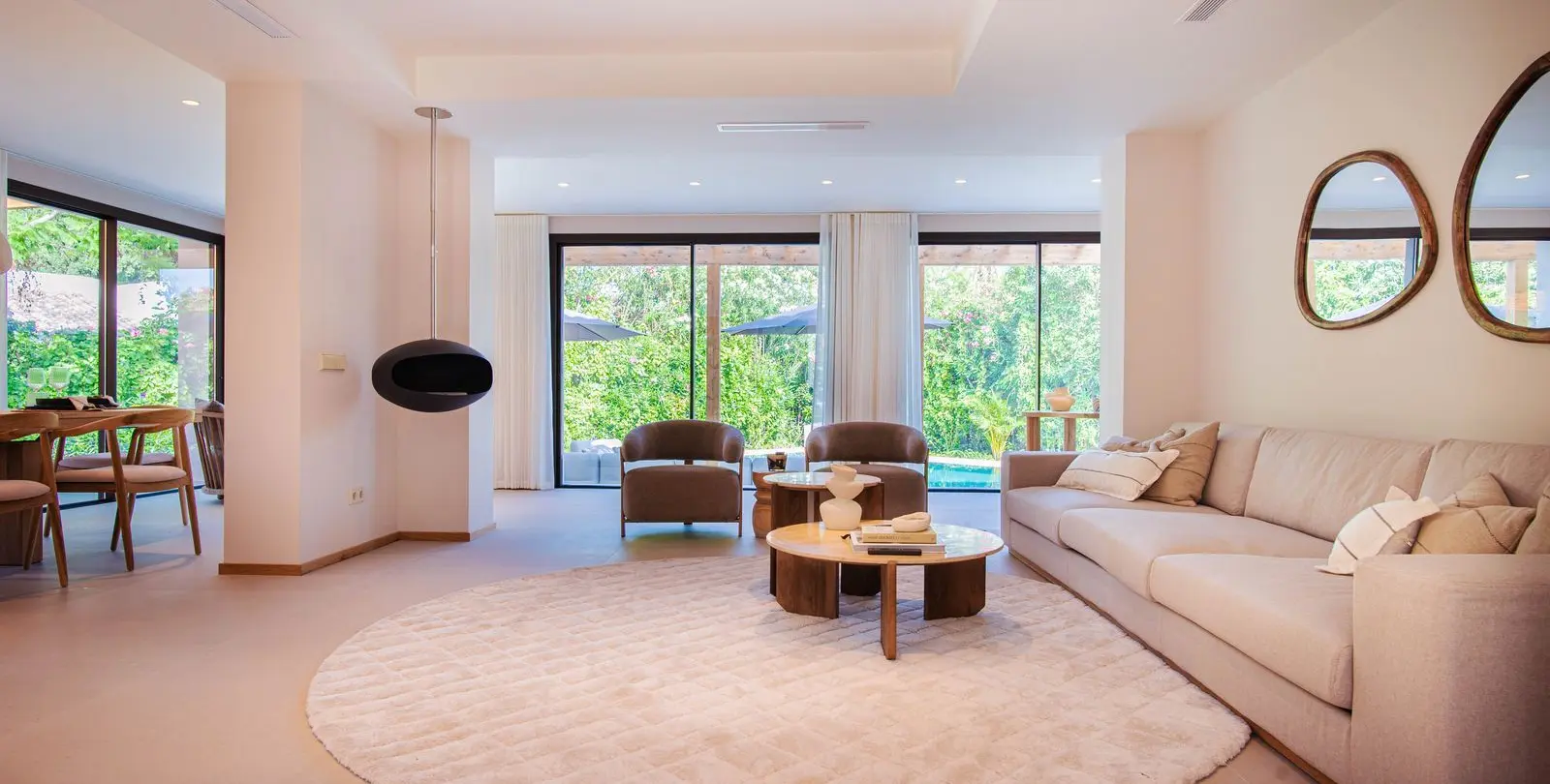 Sale of detached villa in Guadalmina Alta 3