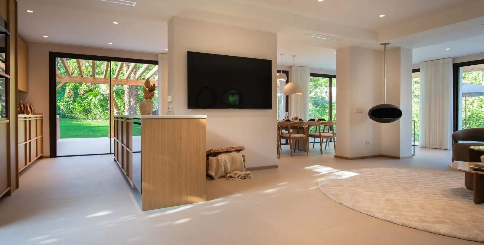 Sale of detached villa in Guadalmina Alta 4