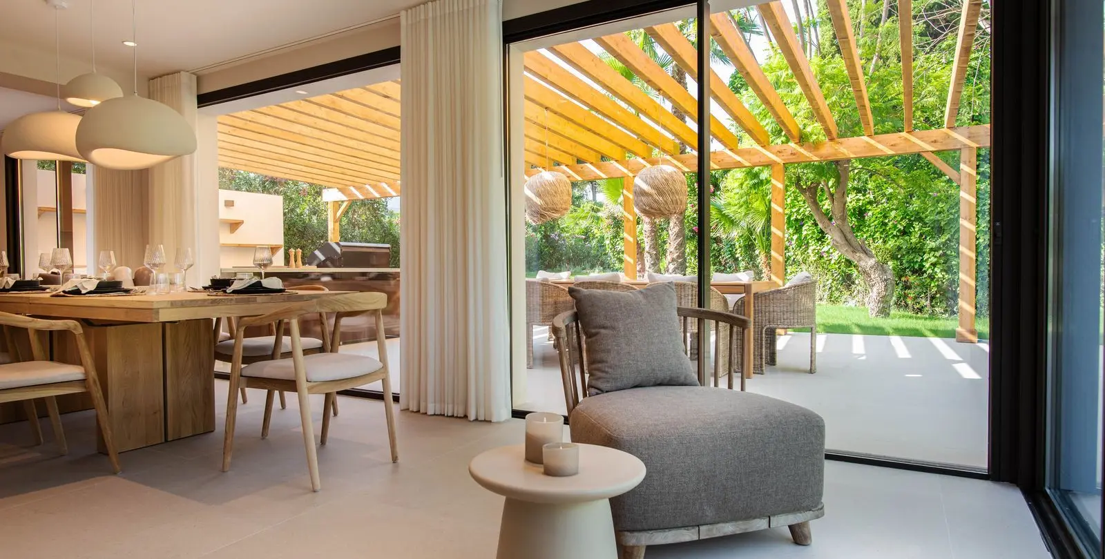 Sale of detached villa in Guadalmina Alta 9