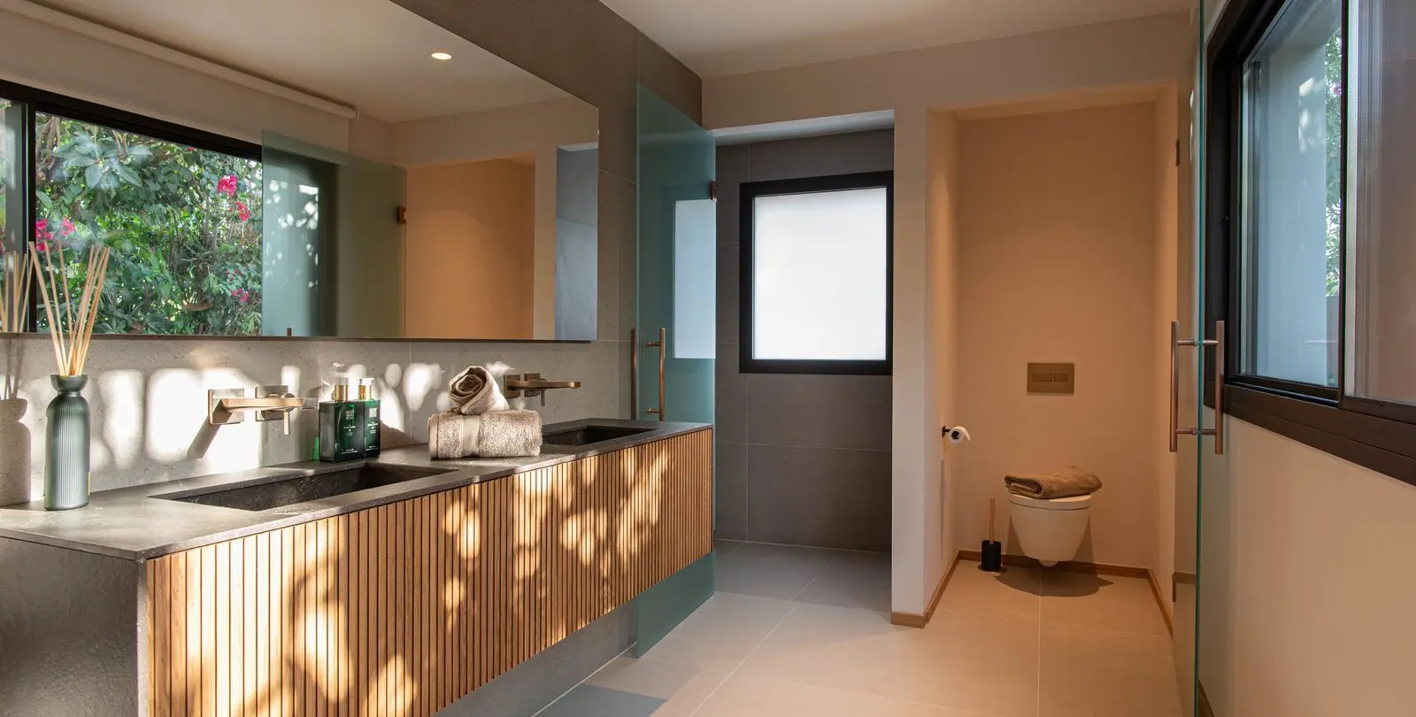 Sale of detached villa in Guadalmina Alta 14