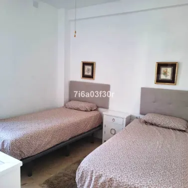 Alquiler a largo plazo de ático en The Golden Mile