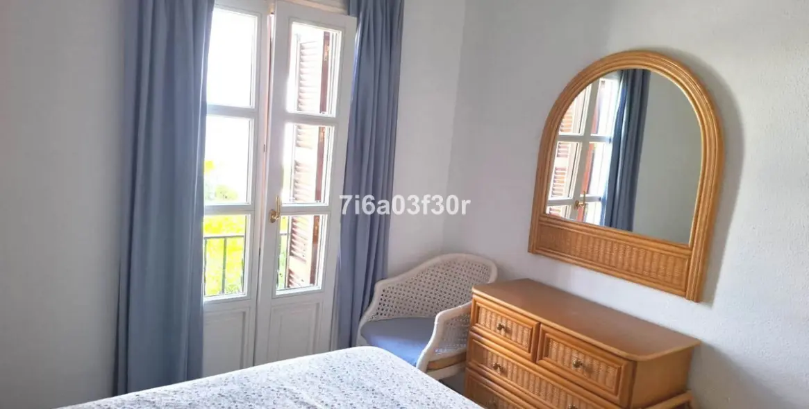 Long-term rent of penthouse in The Golden Mile 8