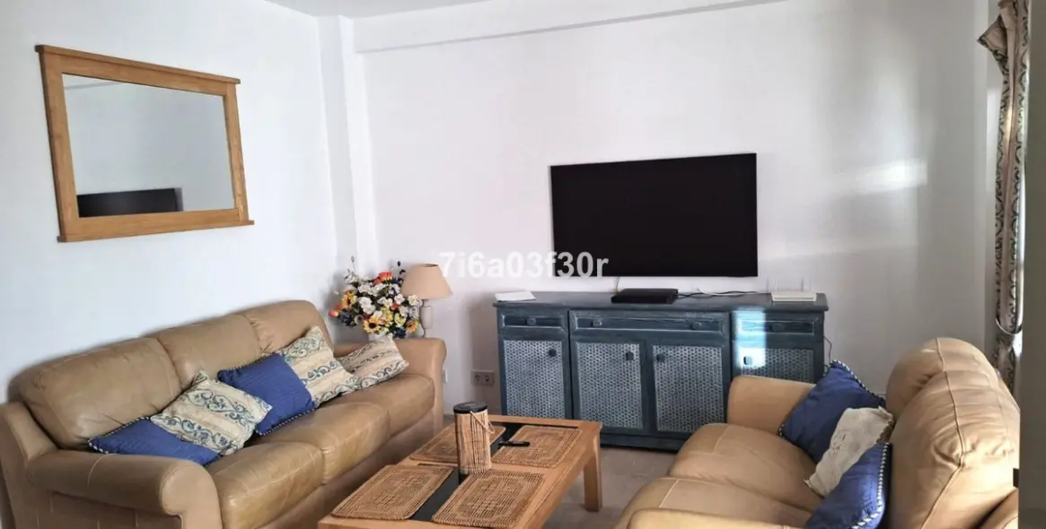 Long-term rent of penthouse in The Golden Mile 10