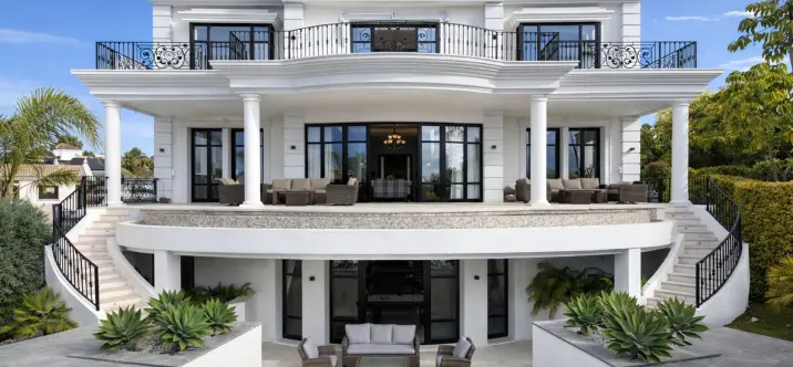 Alquiler a largo plazo de villa independiente en Benahavís 4