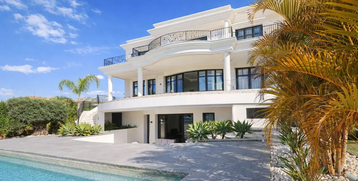 Alquiler a largo plazo de villa independiente en Benahavís 7