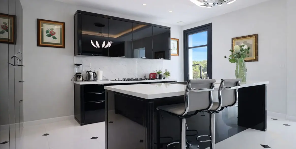 Alquiler a largo plazo de villa independiente en Benahavís 10