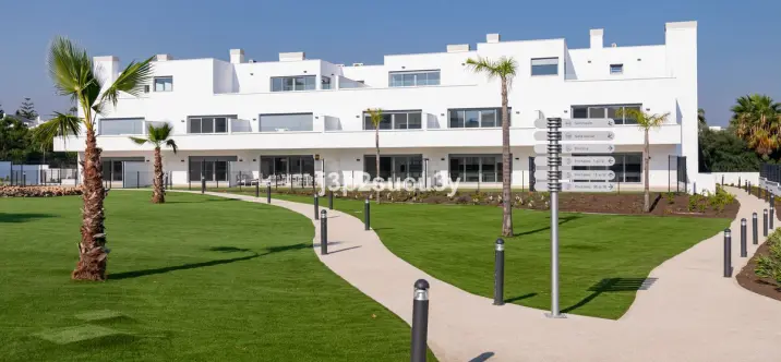 Sale of middle floor apartment in Bel Air 0