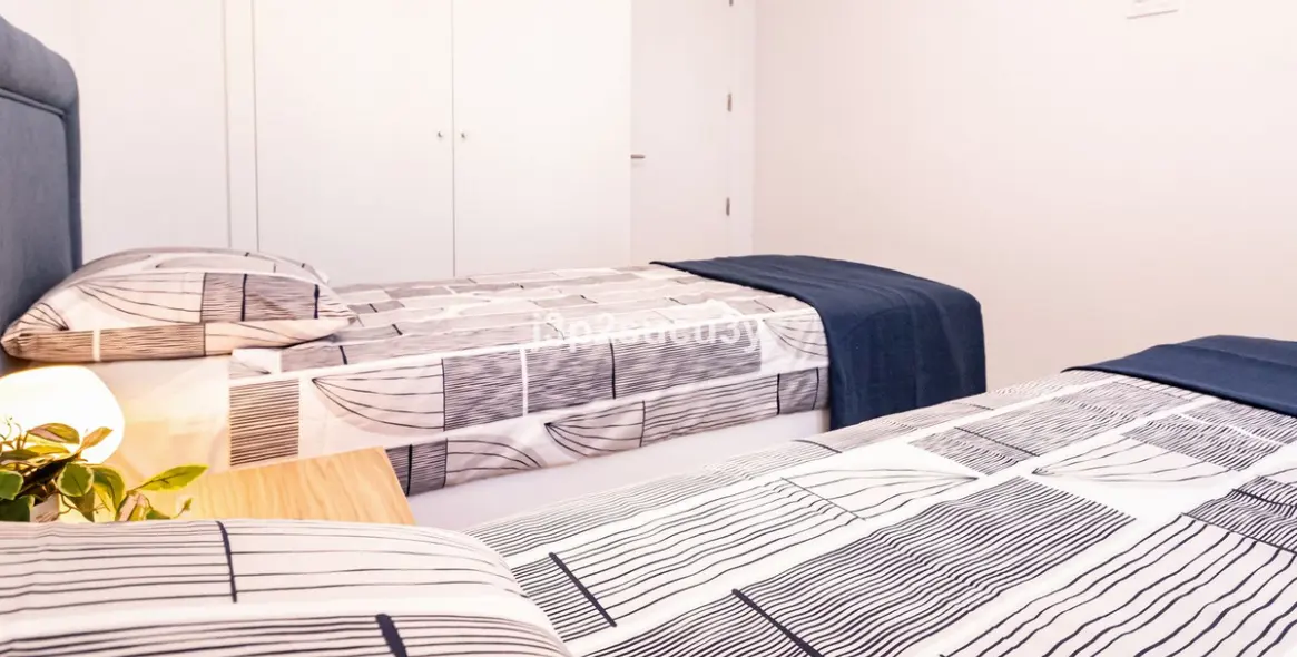 Sale of middle floor apartment in Bel Air 20