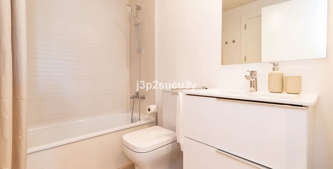 Sale of middle floor apartment in Bel Air 21