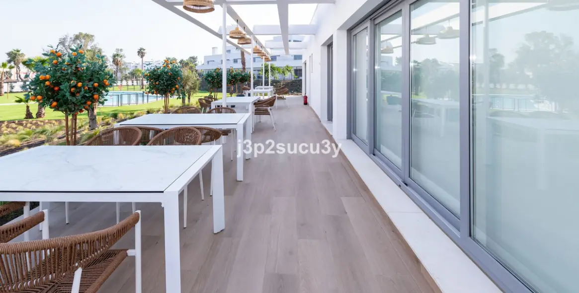 Sale of middle floor apartment in Bel Air 25