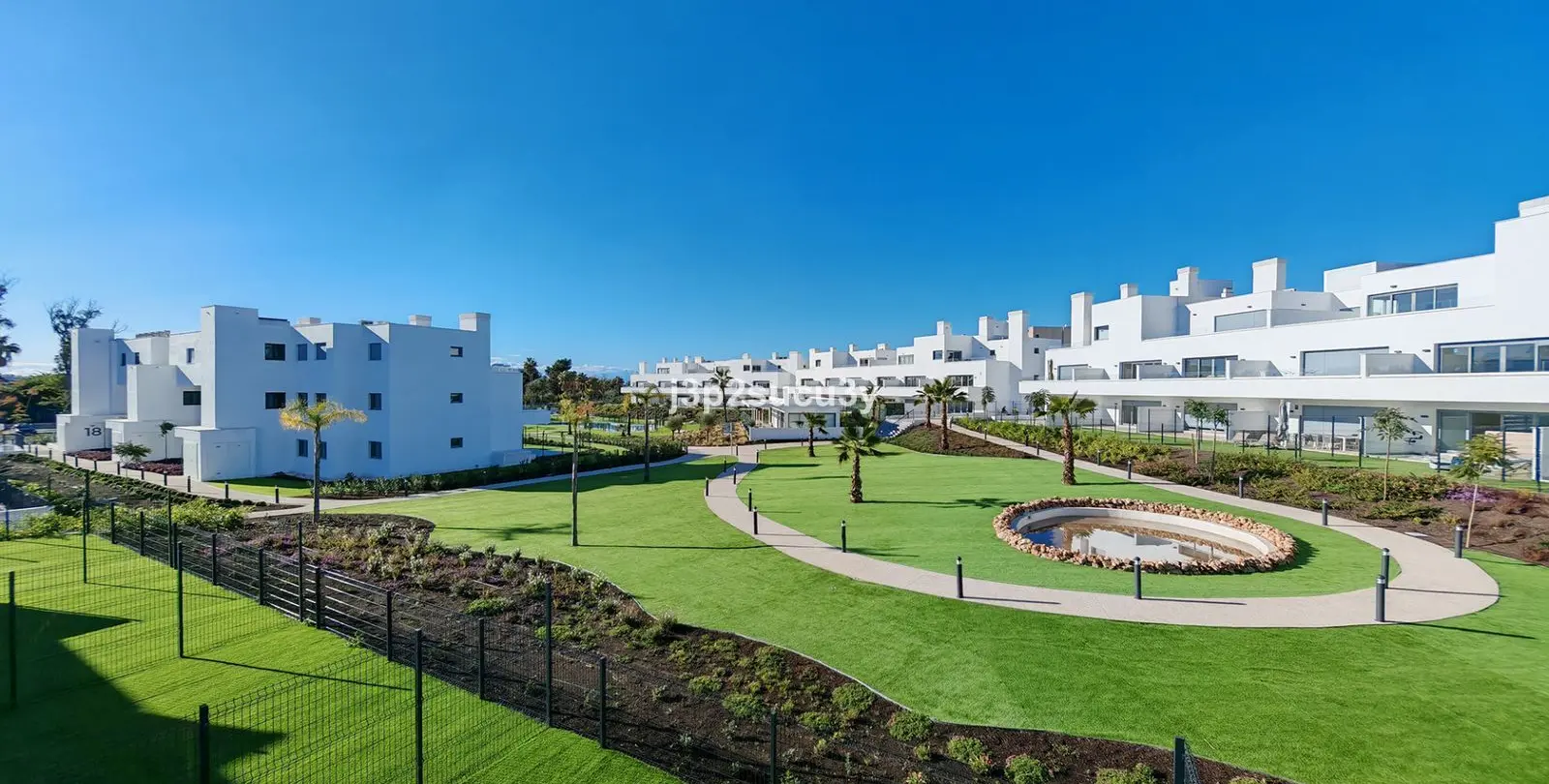Sale of middle floor apartment in Bel Air 13