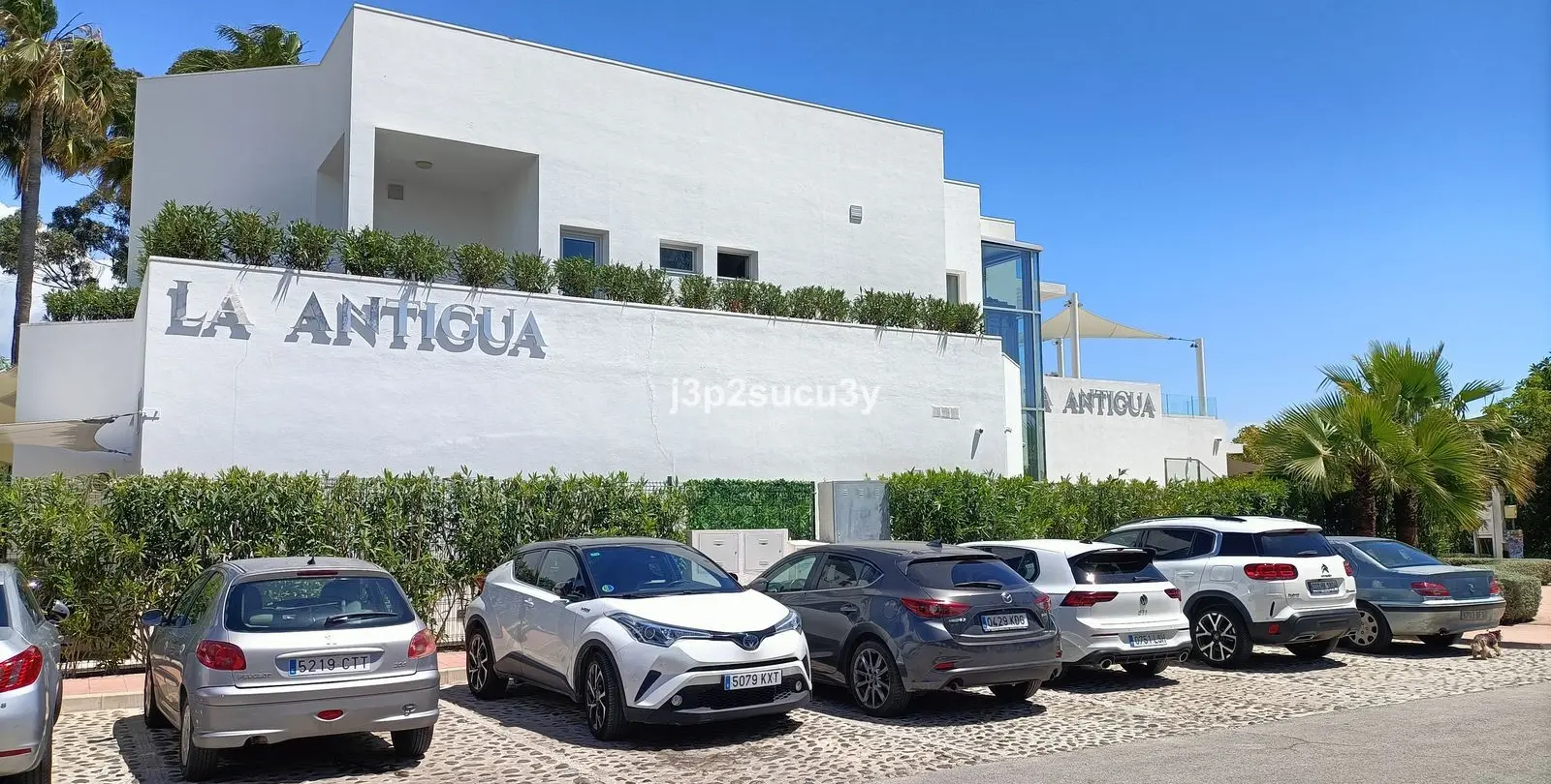 Sale of middle floor apartment in Bel Air 38