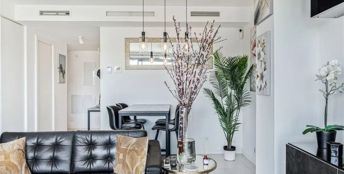 Продажа двухуровневого пентхауса в Estepona 9